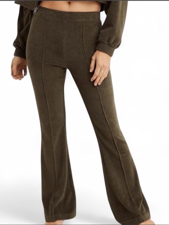 aerie Pants - Aerie Olive Green Women’s Pull-On Corduroy Velour Flare Pants – XS